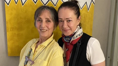 Bennu Yıldırımlar, Dijital Sanatın Kalbine Yolculukta Hülya Düzenli’ye Eşlik Etti