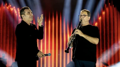 Kültür Yolu Festivali Coşkusu Samsun’u Sardı: Ferhat Göçer’den Unutulmaz Gece