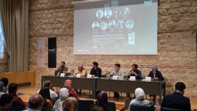 Susmayan şiirler Filistin için bir araya geldi