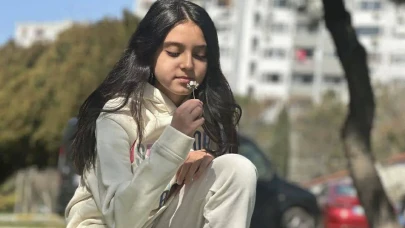 Küçük Yaşta Büyük Başarı: Tiyatro Sahnesinin Yeni Yıldızı!