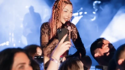 Hande Yener’den Antalya’da bayram şovu! Müzik ve stil bir arada