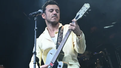 Buray 2025 Yazını Ateşe Verdi: İlk Konserinde Binleri Coşturdu!