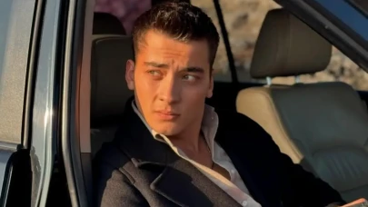 Uzak Şehir’in Kaya’sı Atakan Özkaya sezon stresini Barcelona’da atıyor