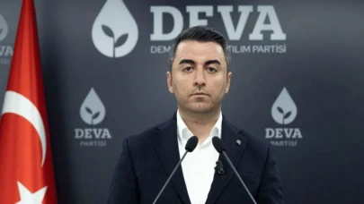 Cem Avşar kimdir? Dört Çocuk Babası, İki Dil Bilen Bir Kurucu: Cem Avşar Siyaseti Partisini Neden Bıraktı?