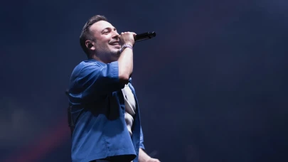 Oğuzhan Koç’un Duygusal Şarkılarıyla Coşku Dolu Gece