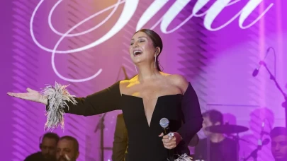 Sibel Can’dan Kıbrıs’ta bayram rüzgarı: Sahneye zarafeti taşıdı!