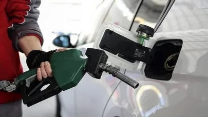 Araç sahiplerine kötü haber: Akaryakıt zamları devrede! İşte yeni benzin ve mazot fiyatı