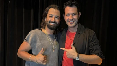 Müzikseverleri Mest Etti: Keremcem, Koray Avcı'nın Konserinde Sahneye Çıktı