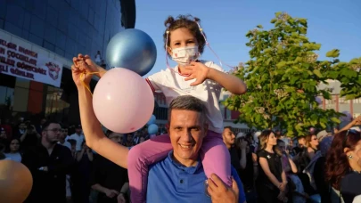 Gaziantep'te Kanserle Mücadele Eden Elif Azra Hayatını Kaybetti