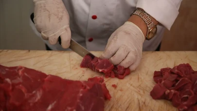 Kurban Bayramı'nda klasik manzara: Acemi kasaplar acilde!