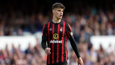 Liverpool, Milos Kerkez transferini resmen tamamladı!