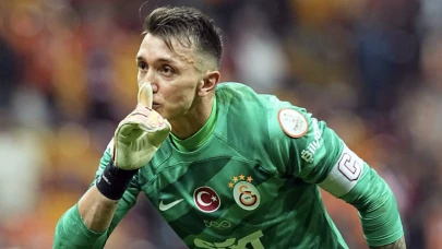 Muslera Galatasaray’a veda edip İstanbul’dan ayrıldı!