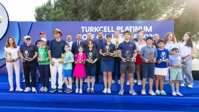 Golf Sahasında Dev Buluşma: İş, Spor ve Sanat Dünyası Kemer’de Buluştu