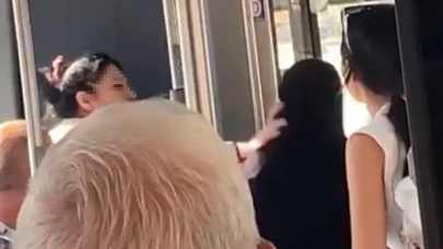Saldırıya Uğrayan Tesettürlü Kadın Kimdir?  Toplu Taşımada Nefret Krizi Kameralarda