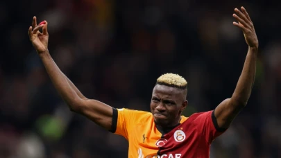 Osimhen parayı seçti! Resmi açıklama yolda