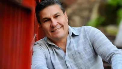 Arabesk müziğin yeni yıldızı Yalçın Kaya: “Sev Yeter”e yeni hayat!