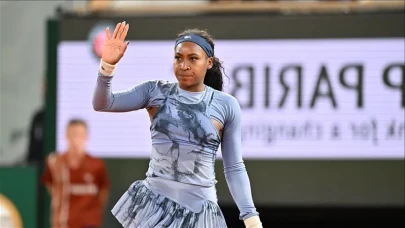 Paris’te Coco Gauff fırtınası: Sabalenka’yı devirdi, Roland Garros’ta tarih yazdı