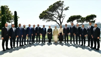 Emine Erdoğan’dan TÜGVA’ya Tam Destek: “Değer Odaklı Gençlik İçin El Ele”
