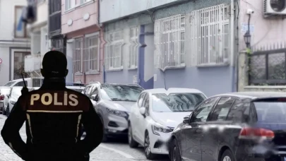 Fatih'te kan donduran cinayet ! Polis evinde dehşet !
