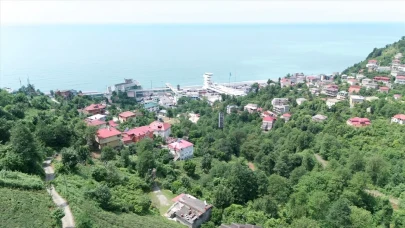 Aynı köydeler ama farklı ülkede yaşıyorlar! Köyün yarısı Türk vatandaşı