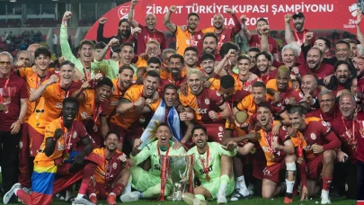 Galatasaray bir dünya yıldızını daha bitirmek üzere! Eşi de Türkiye'yi istiyor