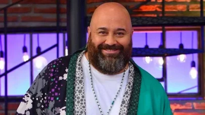 Somer Sivrioğlu yeni sevgilisiyle Çeşme'de görüntülendi! Aşk dolu tatil kameralara yansıdı