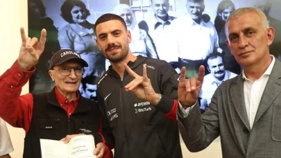 Bilim ve spor buluştu: Aziz Sancar’a millî forma jesti!