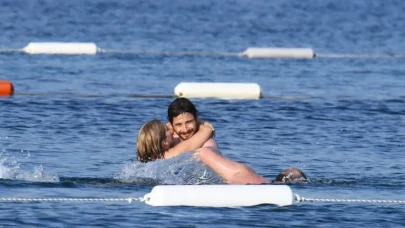 Cem Yiğit Üzümoğlu Bodrum’da gizemli sevgilisiyle yakalandı!
