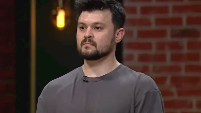 MasterChef Akın Muslu kimdir? “Hiçbir Şeye Tam Hâkim Değilim” diyen yarışmacı üç şeften tam not aldı
