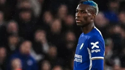 Nicolas Jackson Manchester United yolunda mı? Chelsea’de taşlar yerinden oynuyor