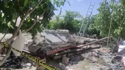 Batman’da acı olay: Balkon çöktü !