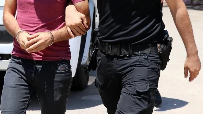 Beyoğlu'nda eğlence mekanında beyzbol sopalı dehşet!