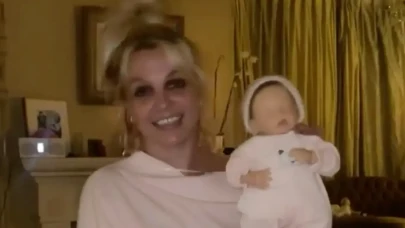 Dans videosuyla duyurdu: Britney Spears evlat mı edindi, hayal mi kurdu?