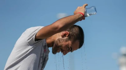 Türkiye kavruluyor: Sıcaklıklar 45°C’ye dayandı!