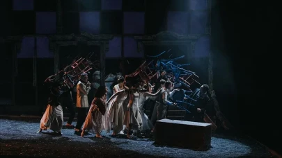 Kocaeli Şehir Tiyatroları'ndan Moskova’da Bir İlk: “Savaş ve Barış” Rusya Sahnesinde