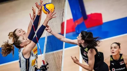 Türkiye, VNL’de İtalya’ya 3-2 Kaybetti: Çeyrek Final Garantide