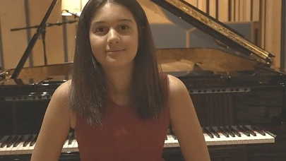 Elif Naz Ertuğrul Kimdir? Dünyanın gözünü üzerine çevirdiği kişi hakkında her şey