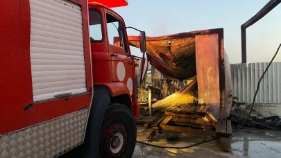 Antalya Serik’te İşçilerin Kaldığı Konteynerde Yangın: Kullanılamaz Hale Geldi