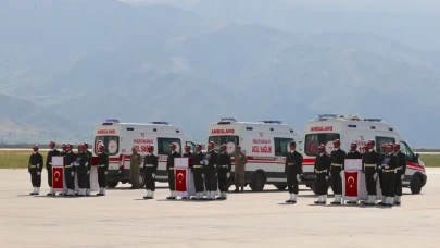 Cephede beklenmeyen ölüm: Pençe-Kilit bölgesinde Metan Gazı şehitleri Hakkari'de uğurlandı