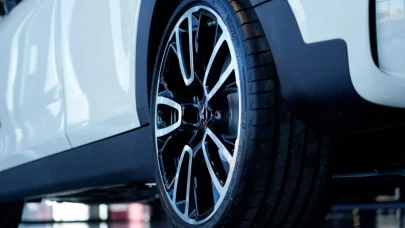 Sıcakta küçük bir hata lastiğin patlamasına yol açabilir! Çoğu sürücü ihmal ediyor