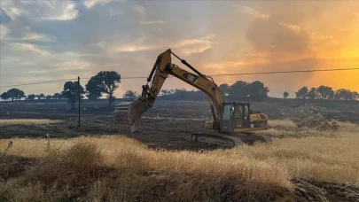 Uşak Derbent Köyü Yakınlarında Yangın: Havadan ve Karadan Müdahale Sürüyor