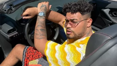 50 Milyonluk arabada aşk pozu! Lvbel C5 sevgilisini ilk kez paylaştı