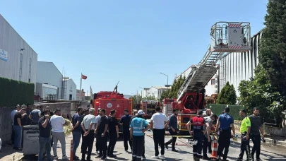 Kocaeli'de plastik fabrikasında yangın paniği: Alevler üretim alanını sardı