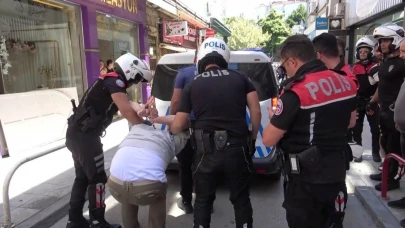 Samsun’da gazeteciyi yere yatırıp ters kelepçelediler: Polis hakkında işlem başlatıldı