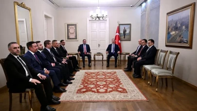 Bakan Fidan Irak Egemenlik İttifakı Lideri Hançer’i ile görüştü