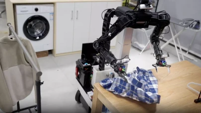İşte ev İşlerine yardımcı robot: Çamaşır katlamadan yemek hazırlamaya!