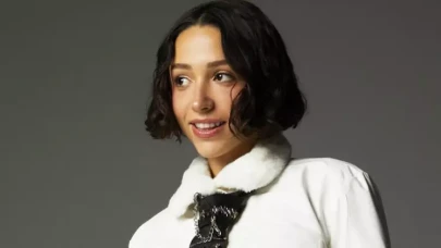 Zeynep Bastık Kimdir? Aslen Nereli, Kaç Yaşında, Hangi Dizilerde Oynadı? İşte Hayatı ve Müzik Kariyeri