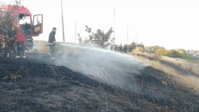 Seyir halindeyken alev aldı: Kamyonet kül oldu!