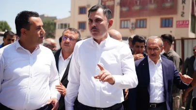 Deprem bölgesinde zamanla yarış: Bakan Kurum şantiyelere gece denetimi başlatıyor