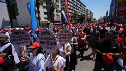 İzmir Büyükşehir Belediyesi'nde işçi çıkarmalarında eylemler başladı!